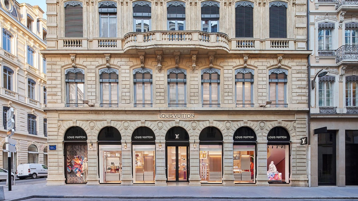 Louis Vuitton Lyon Butik di Lyon, FRANCE | LOUIS VUITTON