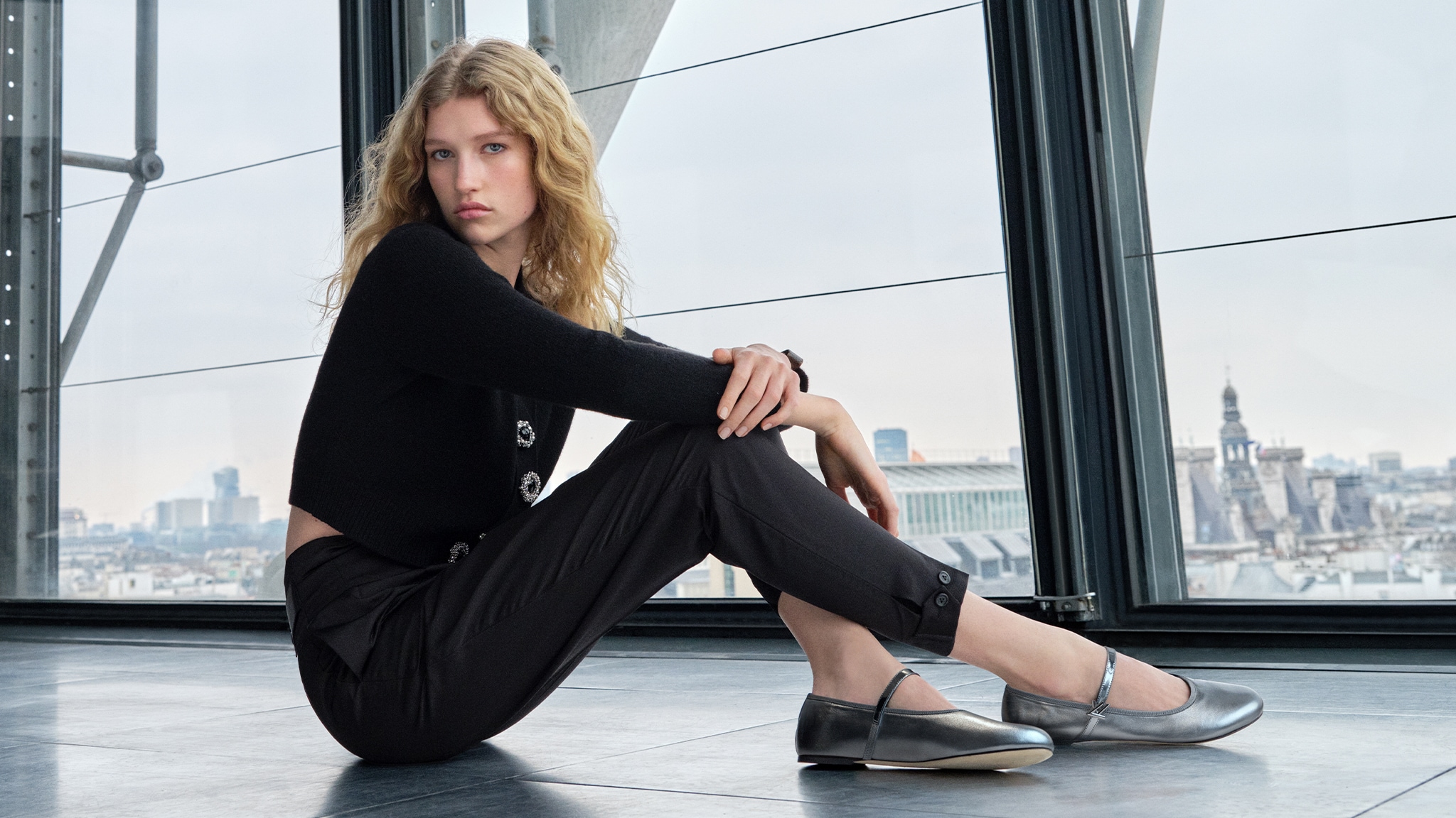 LV Trainer Sneaker - Sneakers - 1AAV8O | LOUIS VUITTON