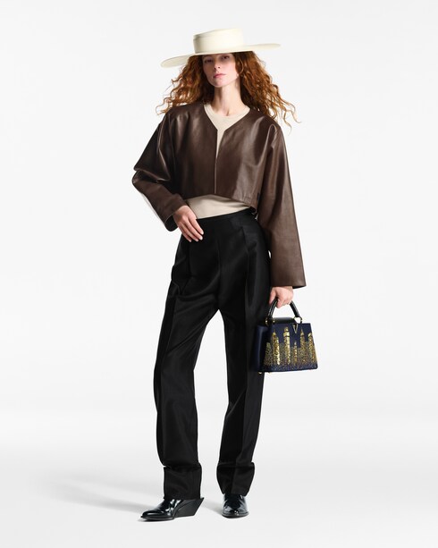 Capucines 핸드백 카퓌신 57th Street NYC Exclusive Capucines BB | 루이비통 공식 온라인 스토어®