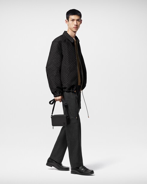 Alpha Wearable Wallet LV Aerogram in New's Holiday Men's Selection collections by Louis Vuitton