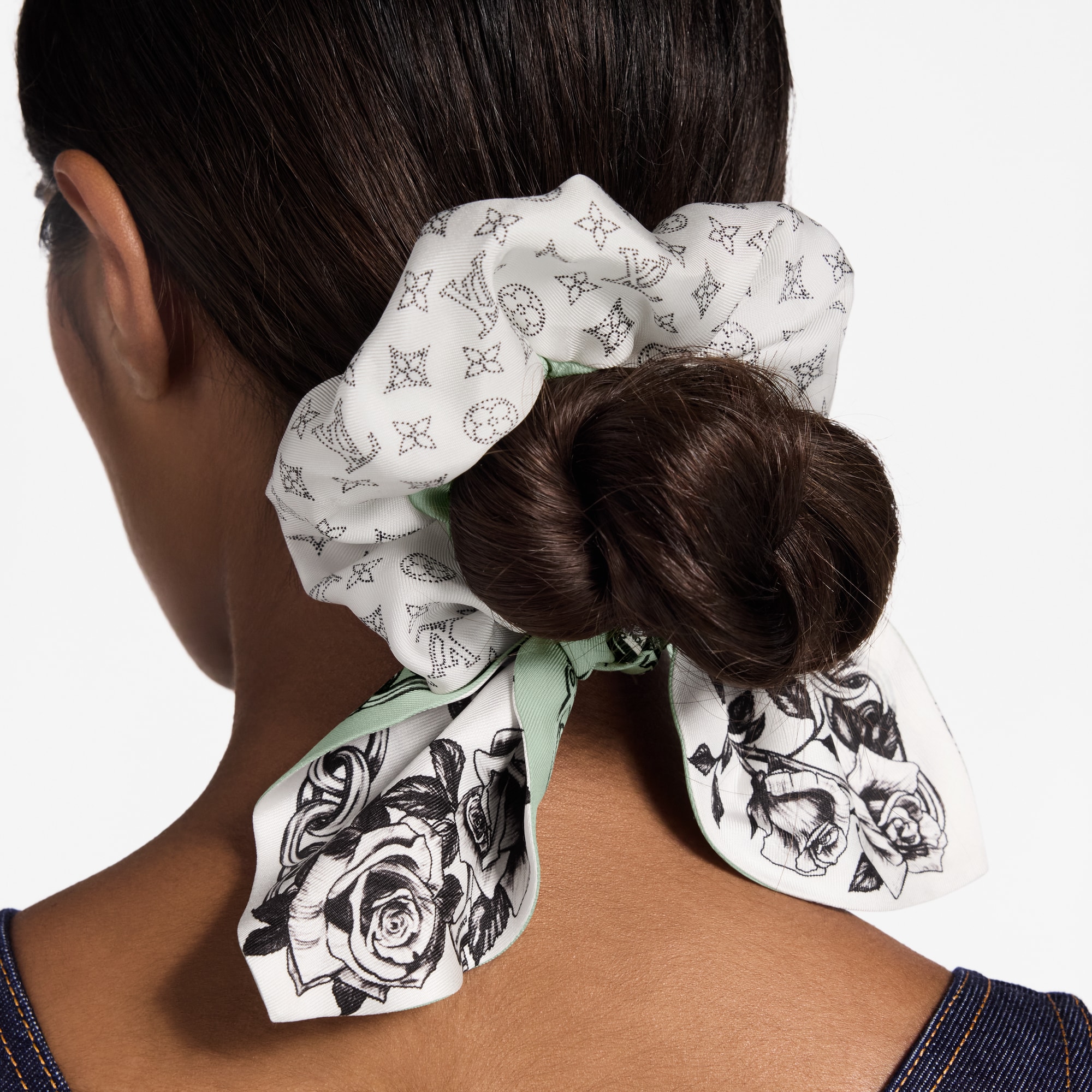 Blooming Monogram Scrunchy S00 in Wanita