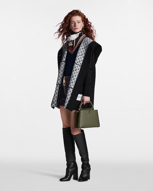 Capucines BB Taurillon 皮革 in 女士's 時尚包款 Capucines collections by Louis Vuitton