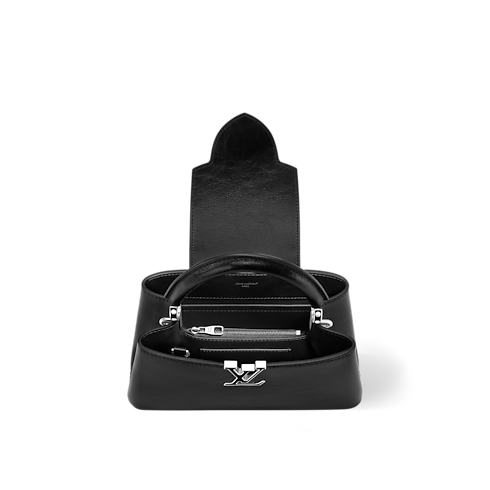 Capucines East-West BB Capucines in Wanita's Tas Tangan Capucines collections by Louis Vuitton (Perbesar produk)