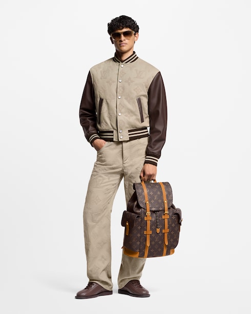 모노그램 가죽 남성 가방 LV 아이콘 크리스토퍼 MM | 루이비통 공식 온라인 스토어®