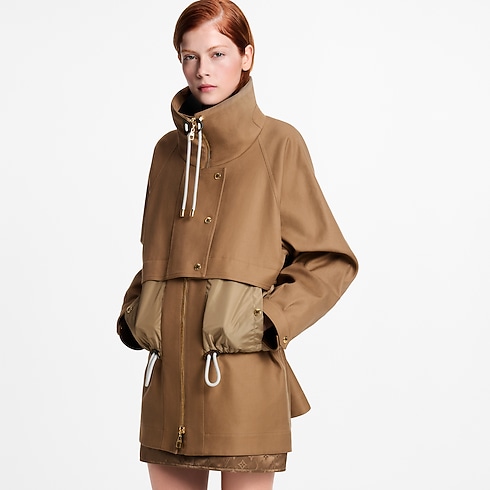 Contrast Insert Coat in Wanita's Pakaian Mantel dan Jaket collections by Louis Vuitton (Perbesar produk)