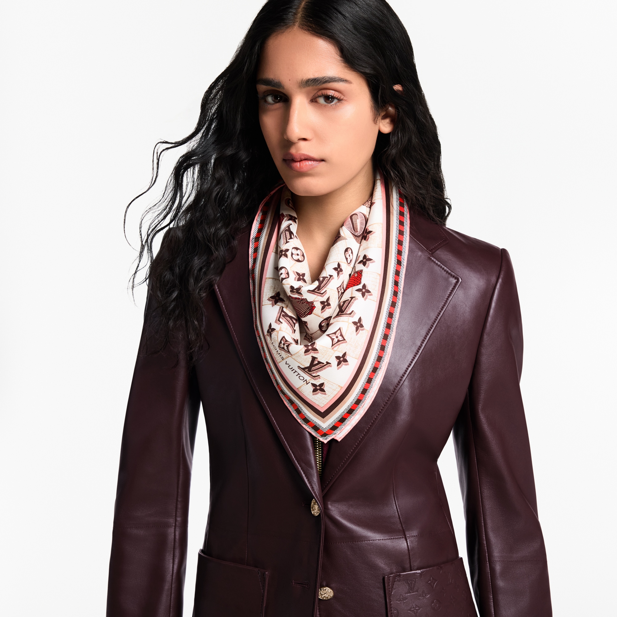 Damiergram Square 70 S00 in Wanita