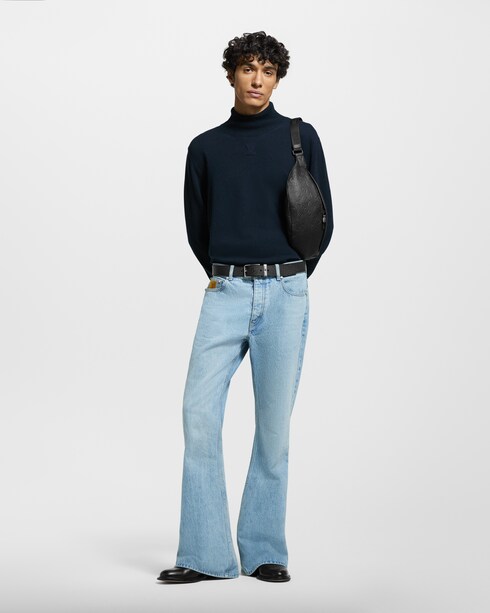 Discovery Bumbag PM Monogram Shadow Leather in Men's Bags All Collections collections by Louis Vuitton