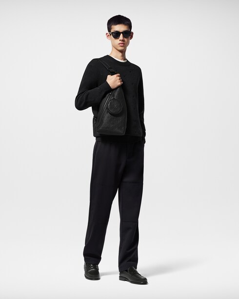 Duo 斜背包 Monogram Shadow 皮革 in 男士's 皮件系列 All Collections collections by Louis Vuitton