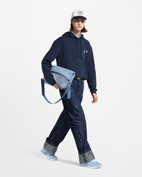 Áo Hoodie in Đồ Nam's Trang phục Áo dệt kim và Áo nỉ collections by Louis Vuitton