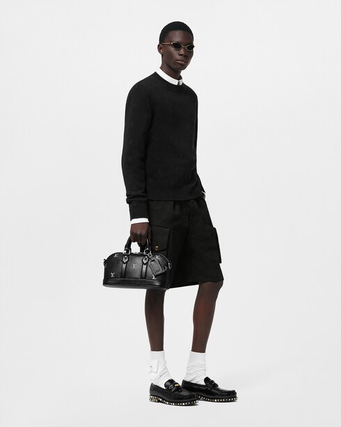 エンブロイダードシグネチャーメリノクルーネック メンズ ウェア(洋服)