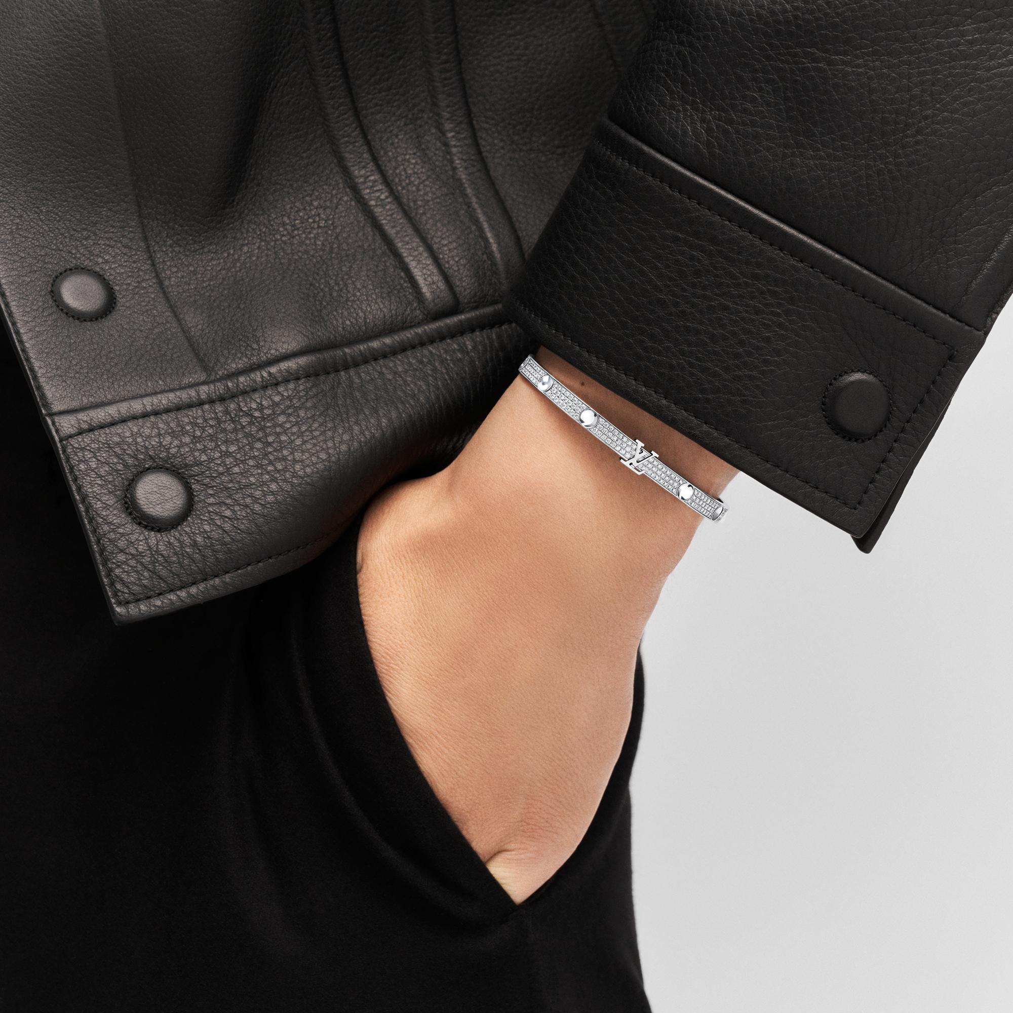 Empreinte Medium Bangle, White Gold and Diamonds  in Perhiasan