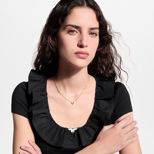 Essential V Strass PM Necklace S00 in Wanita's Fashion Jewelry Kalung collections by Louis Vuitton (Perbesar produk)