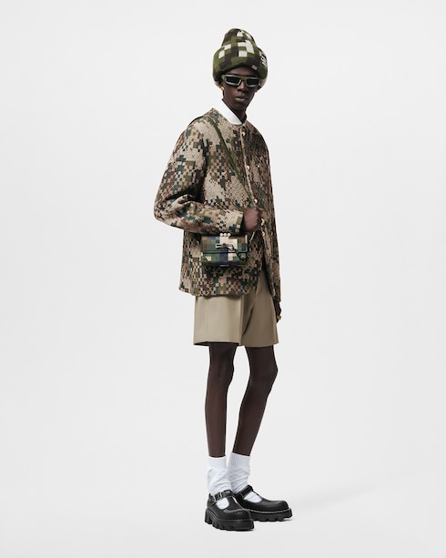 フィットロングスリーブコットンシャツウィズパールボタン メンズ Discontinued Product