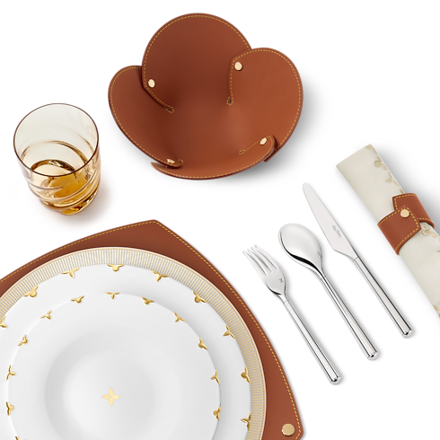 Flower Crown Set of 2 Dessert Plates in Home, Lifestyle and Library's Art of Dining } collections by Louis Vuitton (Perbesar produk)