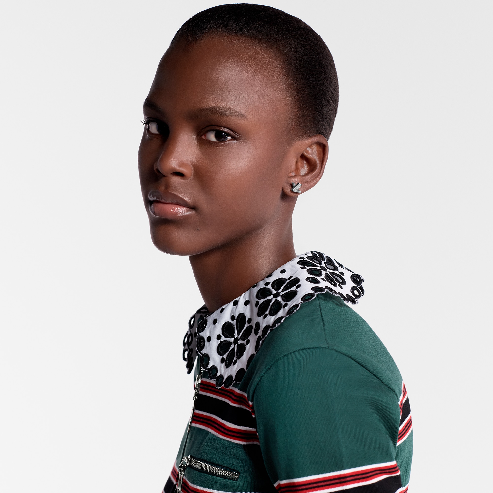 GO-14 Earrings S00 in Wanita