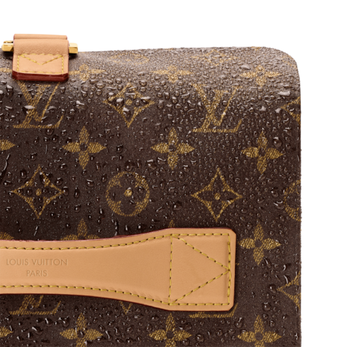 Hanging Toiletry Bag G76 in Trunks, Travel and Home's Travel Bags and Rolling Luggage Aksesori Travel collections by Louis Vuitton