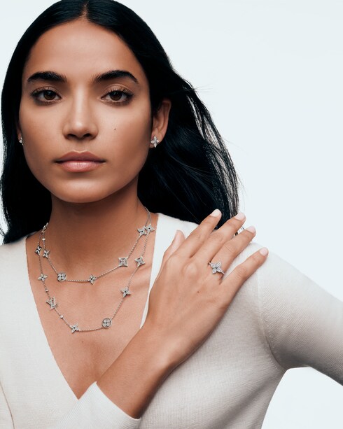 Idylle Blossom Multi-Motif Long Necklace, White Gold and Diamonds in Perhiasan's Kategori Kalung dan Liontin collections by Louis Vuitton