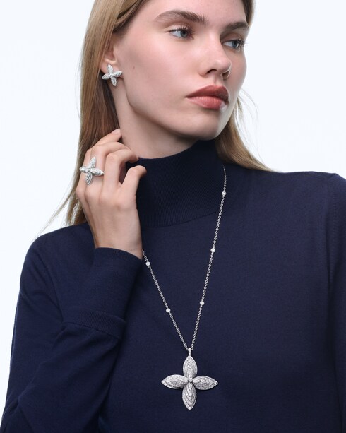 Idylle Pendant, White Gold & Diamonds in Les Extraordinaires's Perhiasan Kalung dan Liontin collections by Louis Vuitton