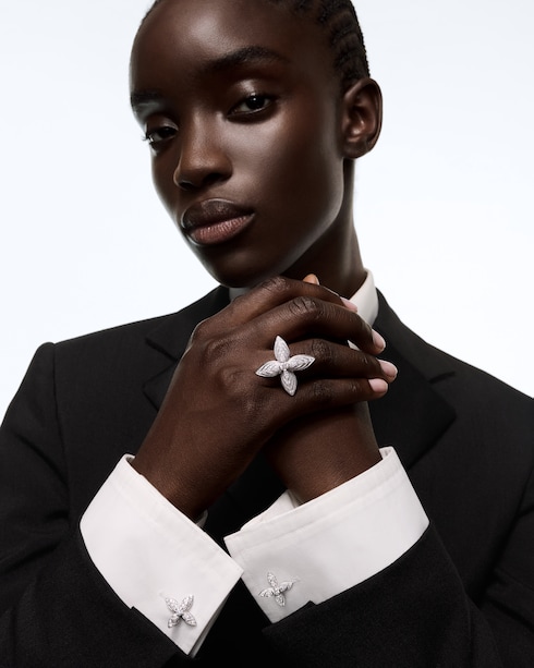 Idylle Ring, White Gold & Diamonds in Les Extraordinaires's Perhiasan Cincin collections by Louis Vuitton