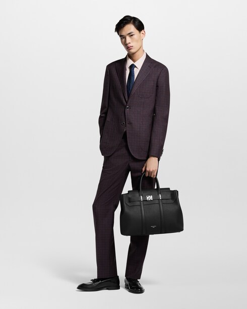 Kensington Loafer in Pria's Sepatu Loafers and Moccasins collections by Louis Vuitton