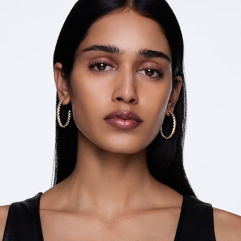 Le Damier de Louis Vuitton Large Hoops, Yellow Gold and Diamonds in Jewelry's Categories Earrings collections by Louis Vuitton (Product zoom)
