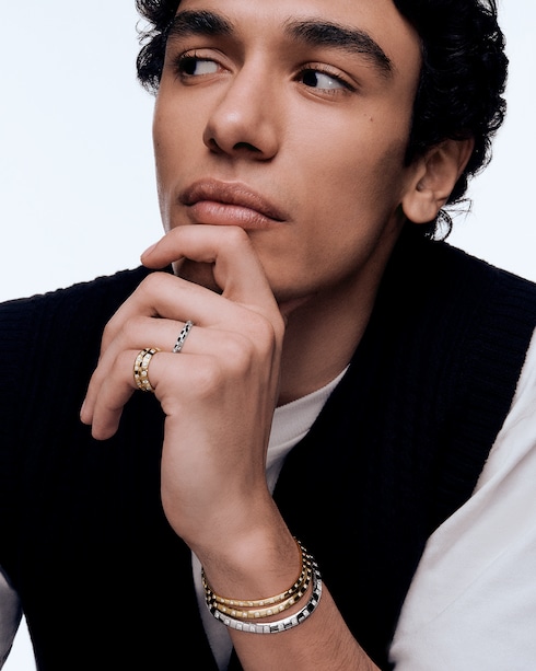 Le Damier de Louis Vuitton Large Ring, Yellow Gold and Diamonds in Jewellery's Categories Rings collections by Louis Vuitton