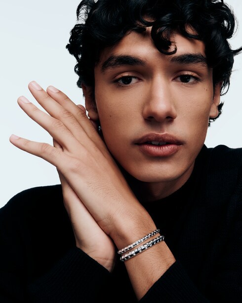 Le Damier de Louis Vuitton Medium Bracelet, White Gold and Diamonds in Perhiasan's Kategori Gelang collections by Louis Vuitton