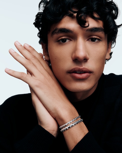 Le Damier de Louis Vuitton Medium Bracelet, White Gold and Diamonds in Perhiasan's Kategori Gelang collections by Louis Vuitton