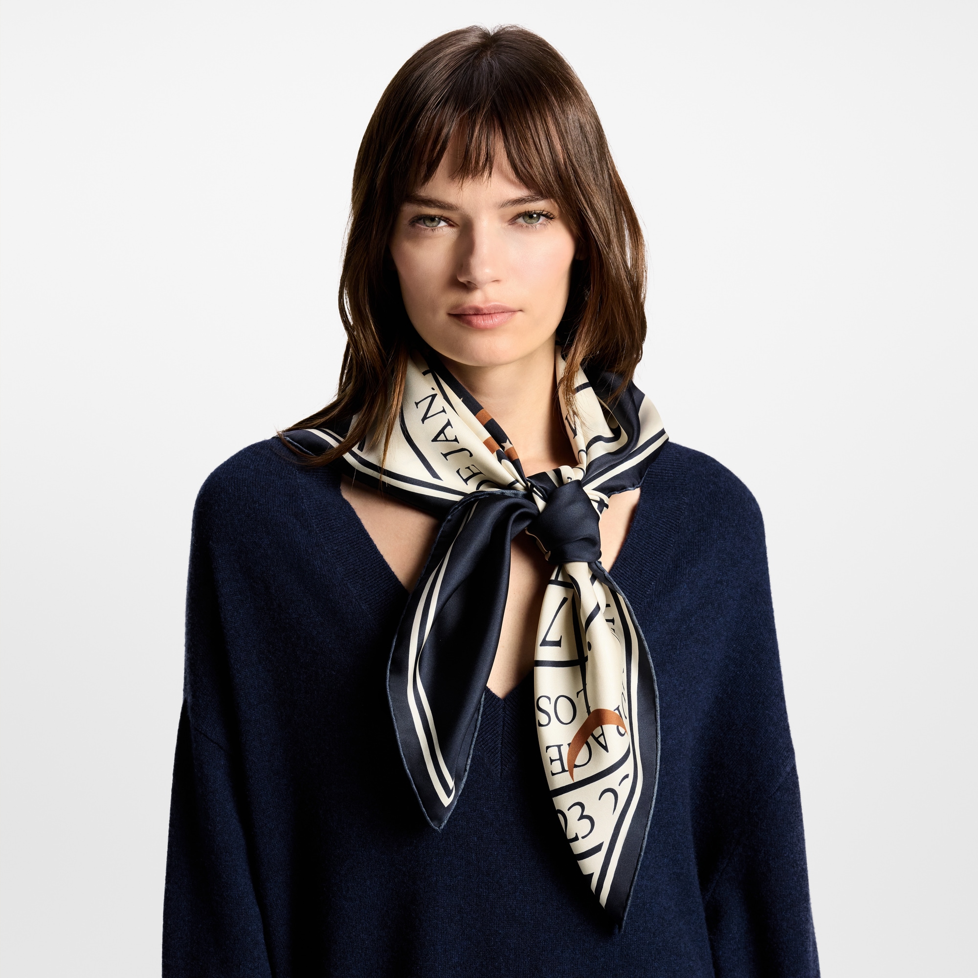 Le Temps d’Un Voyage Square 90 . in Women