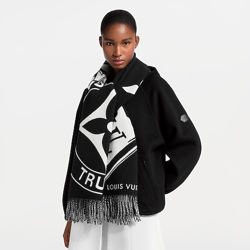 Lock And Keys Scarf . in Women's Accessories Scarves collections by Louis Vuitton (Product zoom)
