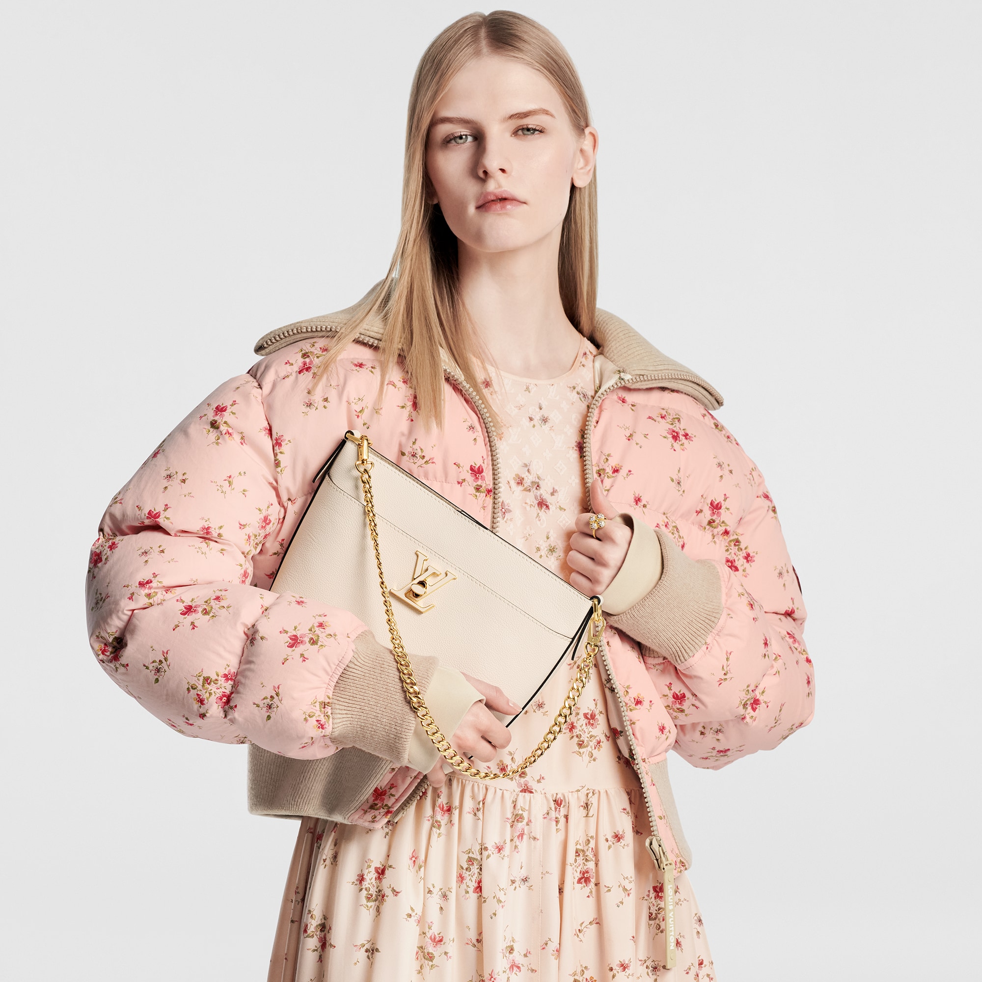 Lock and Walk Lockme in Wanita