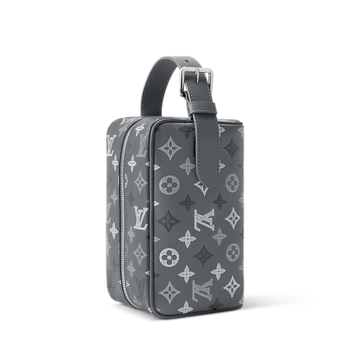 Locker Dopp Kit Monogram Shadow in Pria's Travel Travel Accessories collections by Louis Vuitton (Perbesar produk)