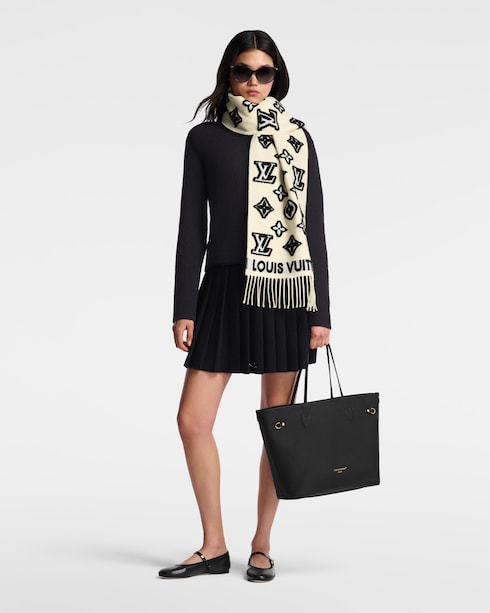 LV 3D Scarf S00 in Wanita's Aksesori Scarves collections by Louis Vuitton