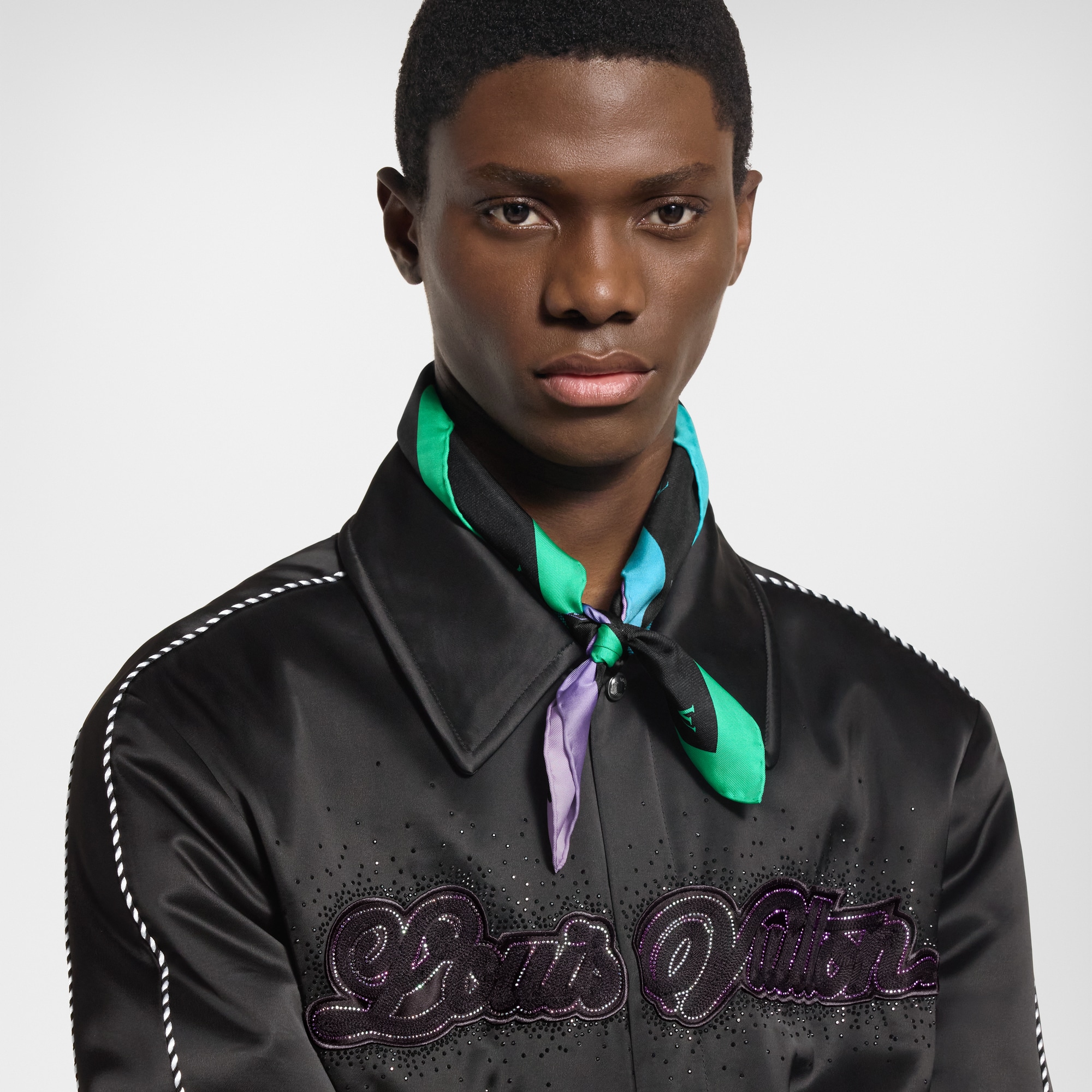 LV Blason Shading Bandana S00 in Pria