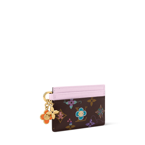 LV Charms Card Holder Other Monogram Canvas in Wanita's Dompet dan Aksesori Kulit Tempat Kartu dan Gantungan Kunci collections by Louis Vuitton (Perbesar produk)