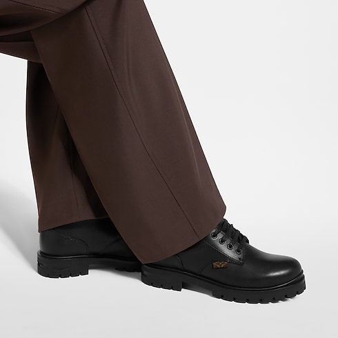 LV City Ranger Combat Boot in Pria's Sepatu Boots collections by Louis Vuitton (Perbesar produk)