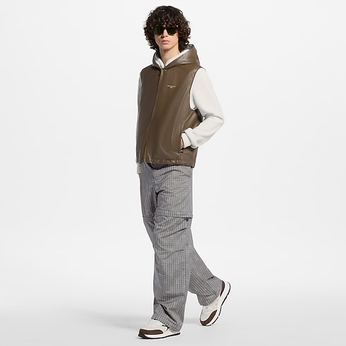 LV Classic Sneaker in Pria's Sepatu Sneakers collections by Louis Vuitton (Perbesar produk)