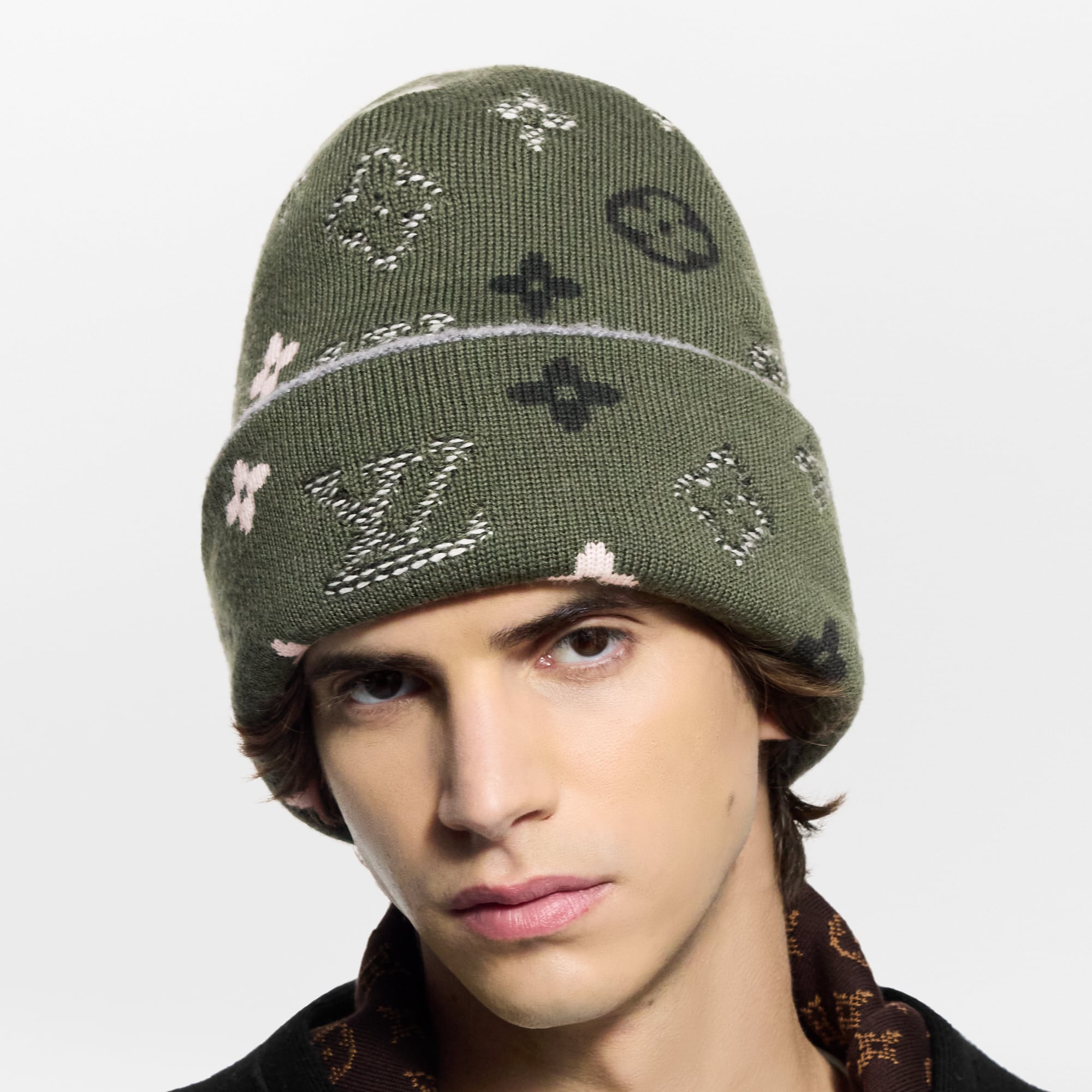 LV Crush Monogram Surplus Beanie S00 in Pria