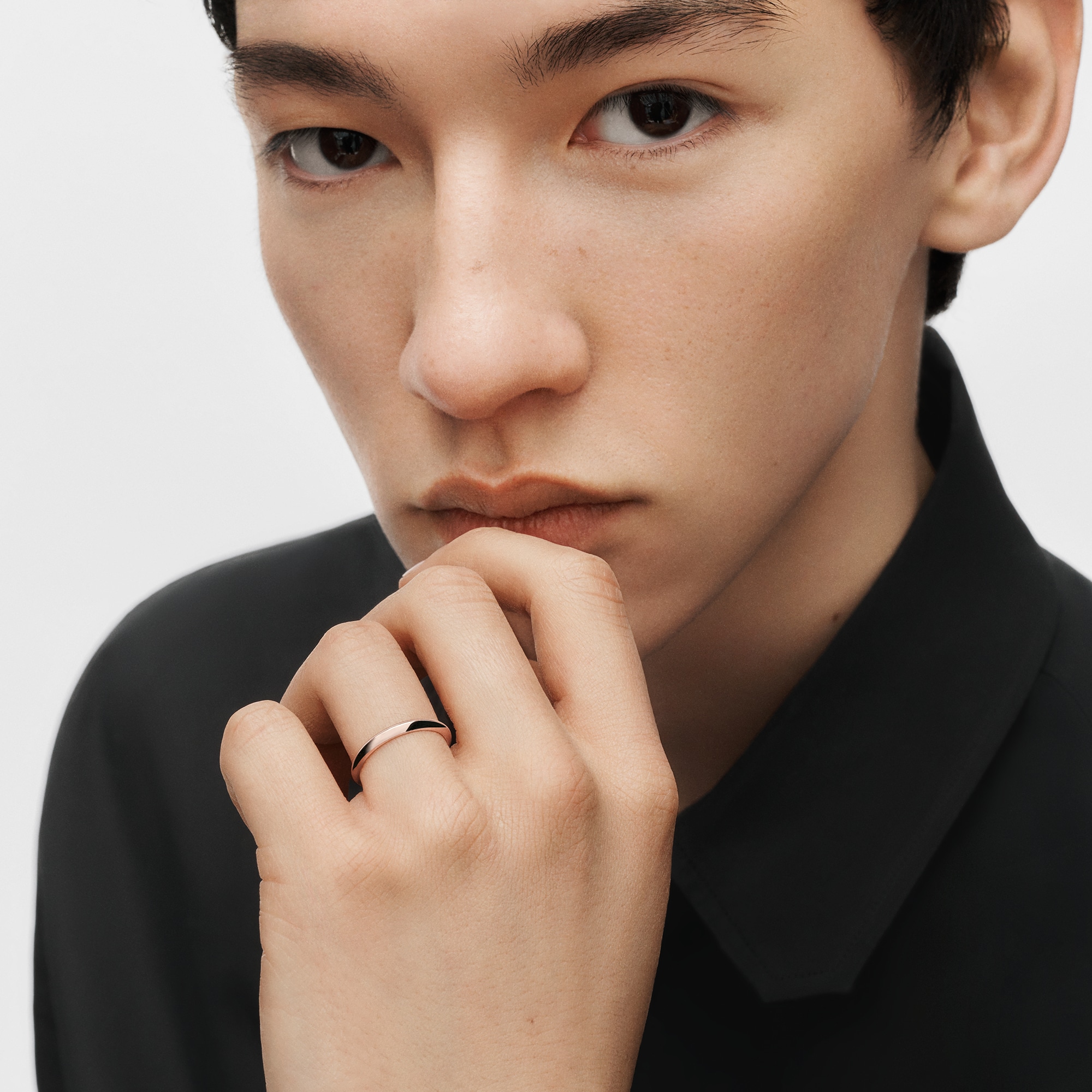 LV Diamonds 2.5mm Wedding Band, Pink Gold  in Perhiasan