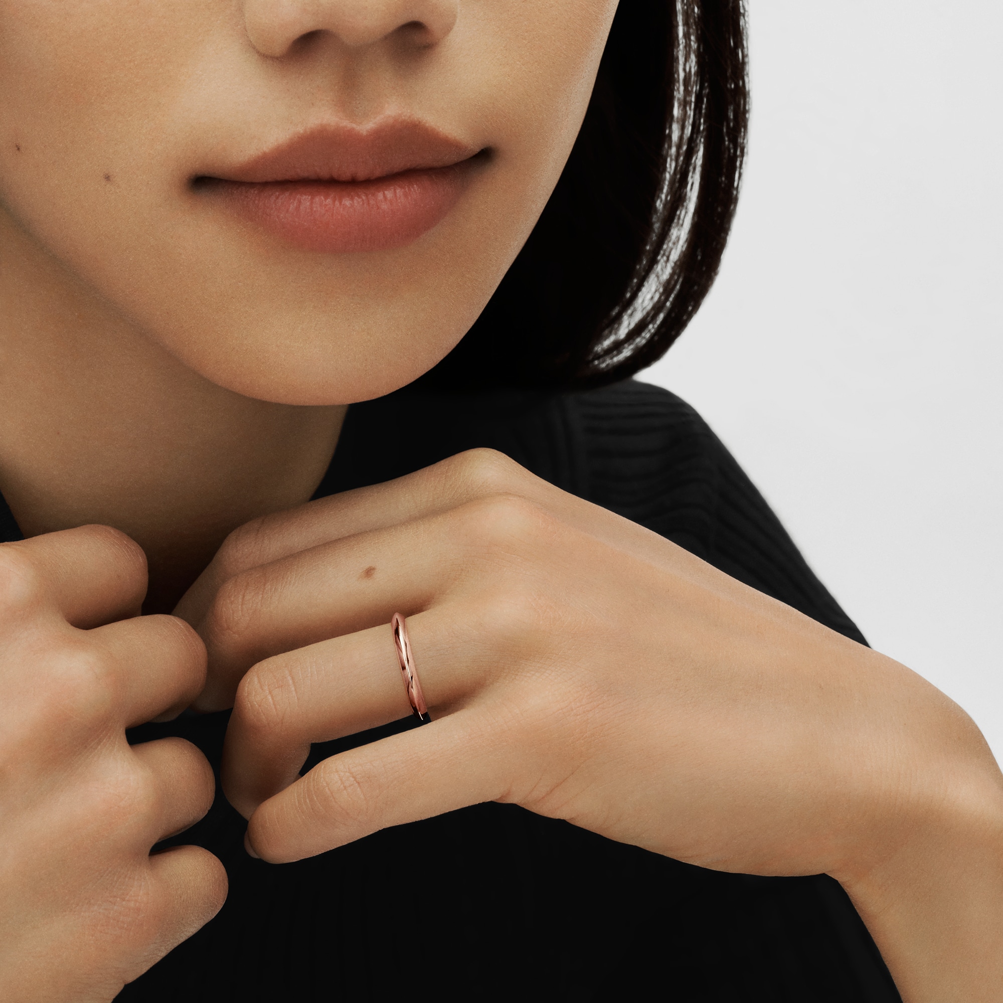 LV Diamonds 2.5mm Wedding Band, Pink Gold  in Perhiasan