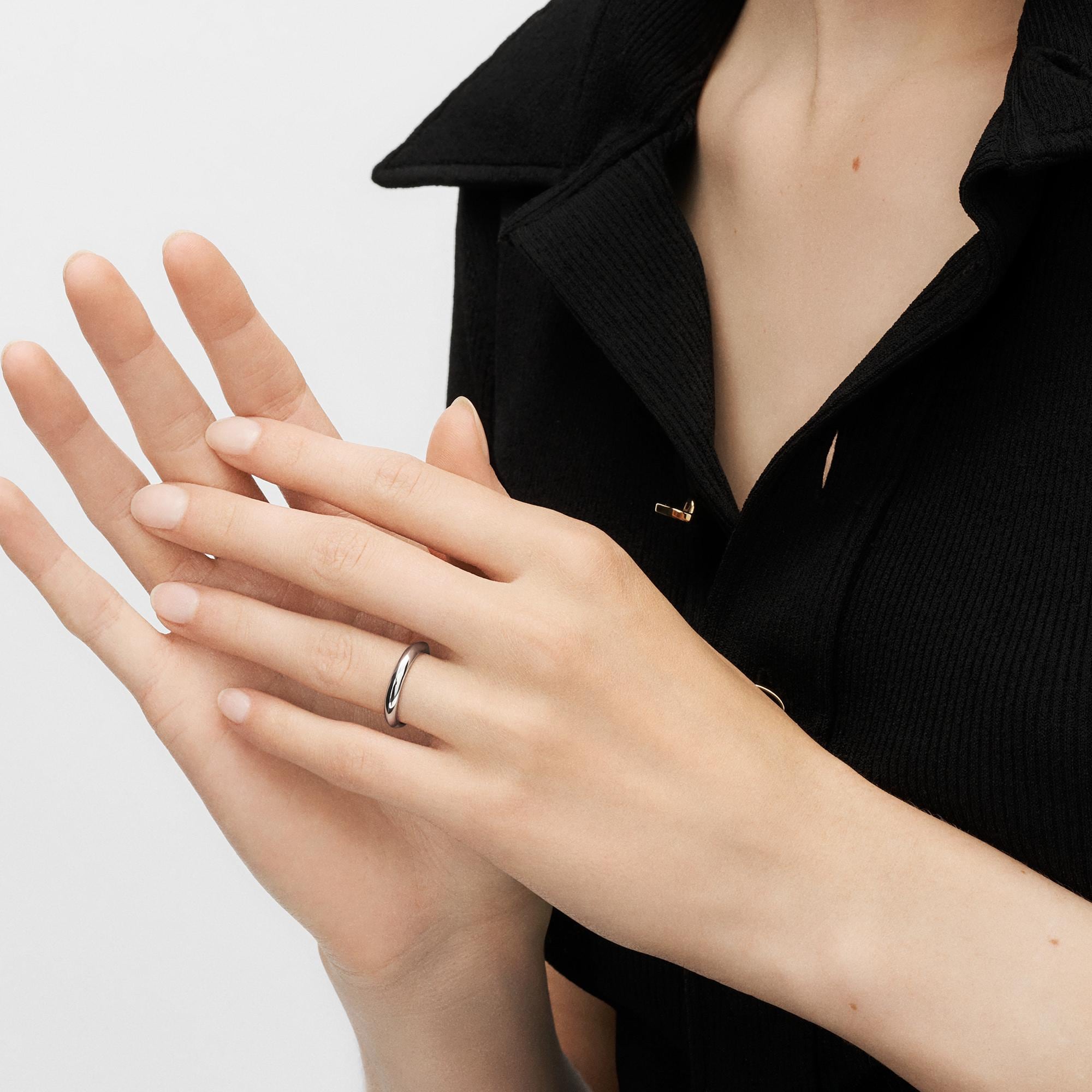 LV Diamonds 3mm Wedding Band, Platinum  in Perhiasan