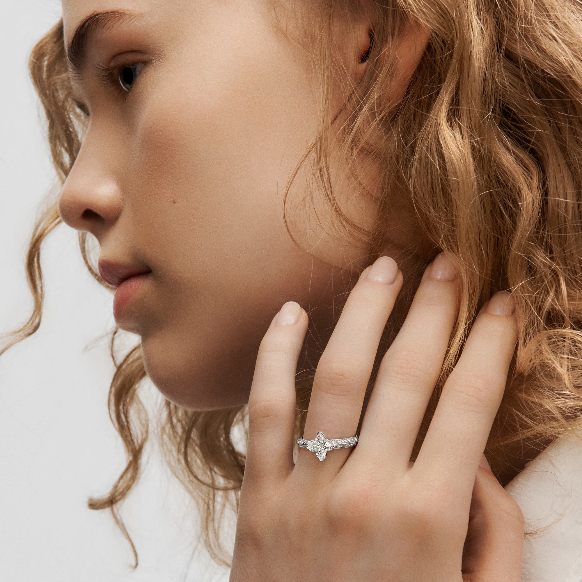 LV Diamonds Pavé Solitaire, LV Monogram Star cut  in Perhiasan