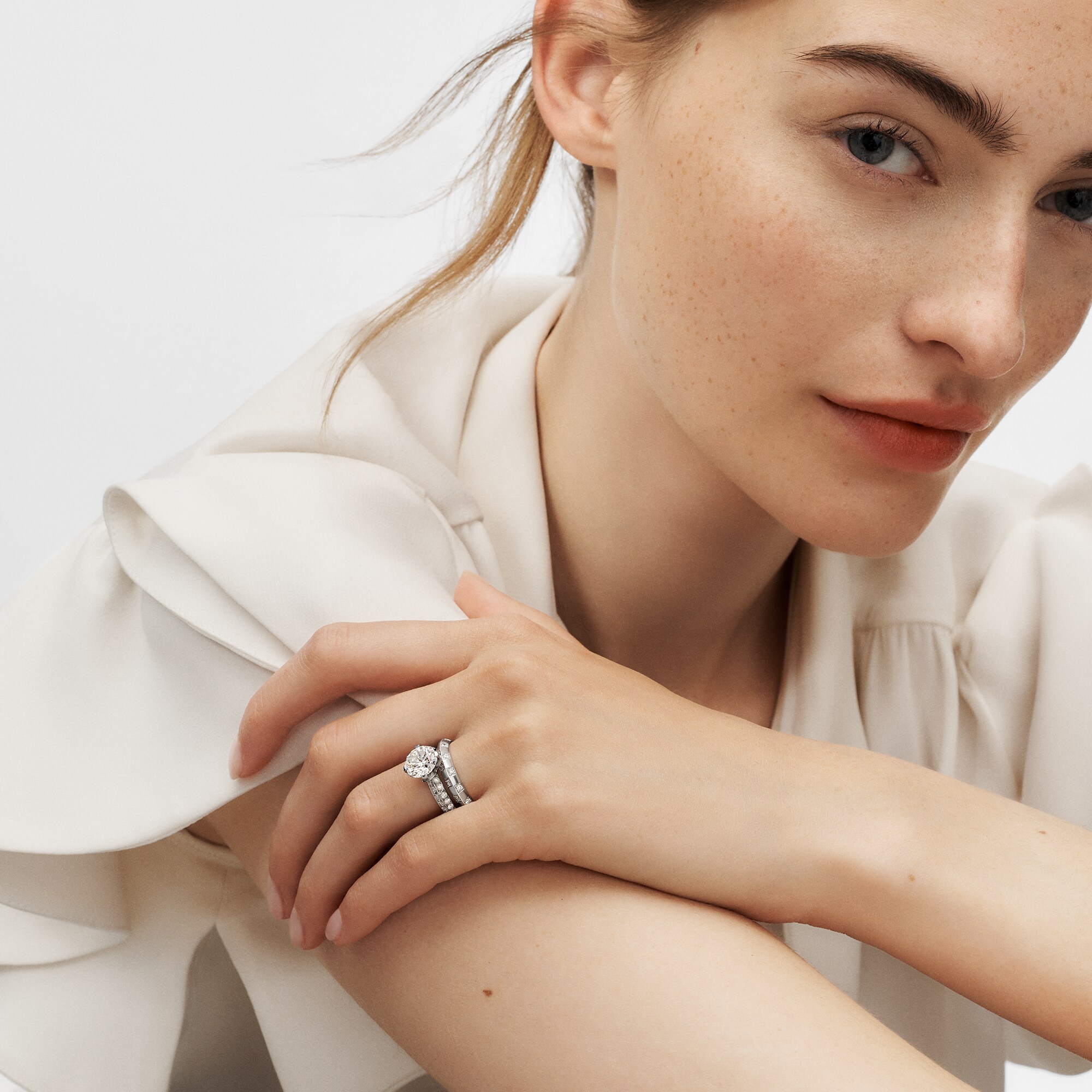 LV Diamonds Pavé Solitaire, Round Brilliant cut  in Perhiasan