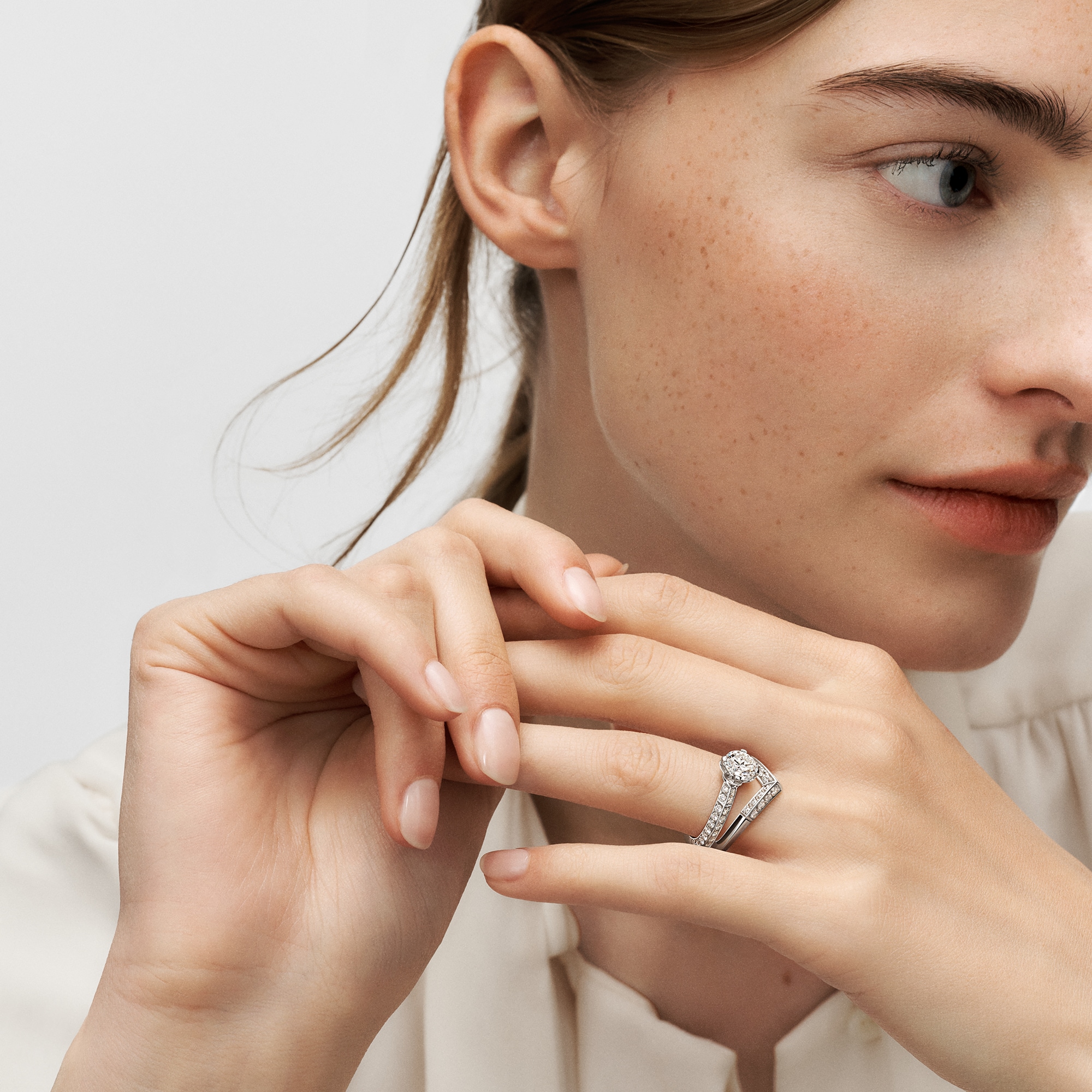 LV Diamonds Pavé Solitaire, Round Brilliant cut  in Perhiasan