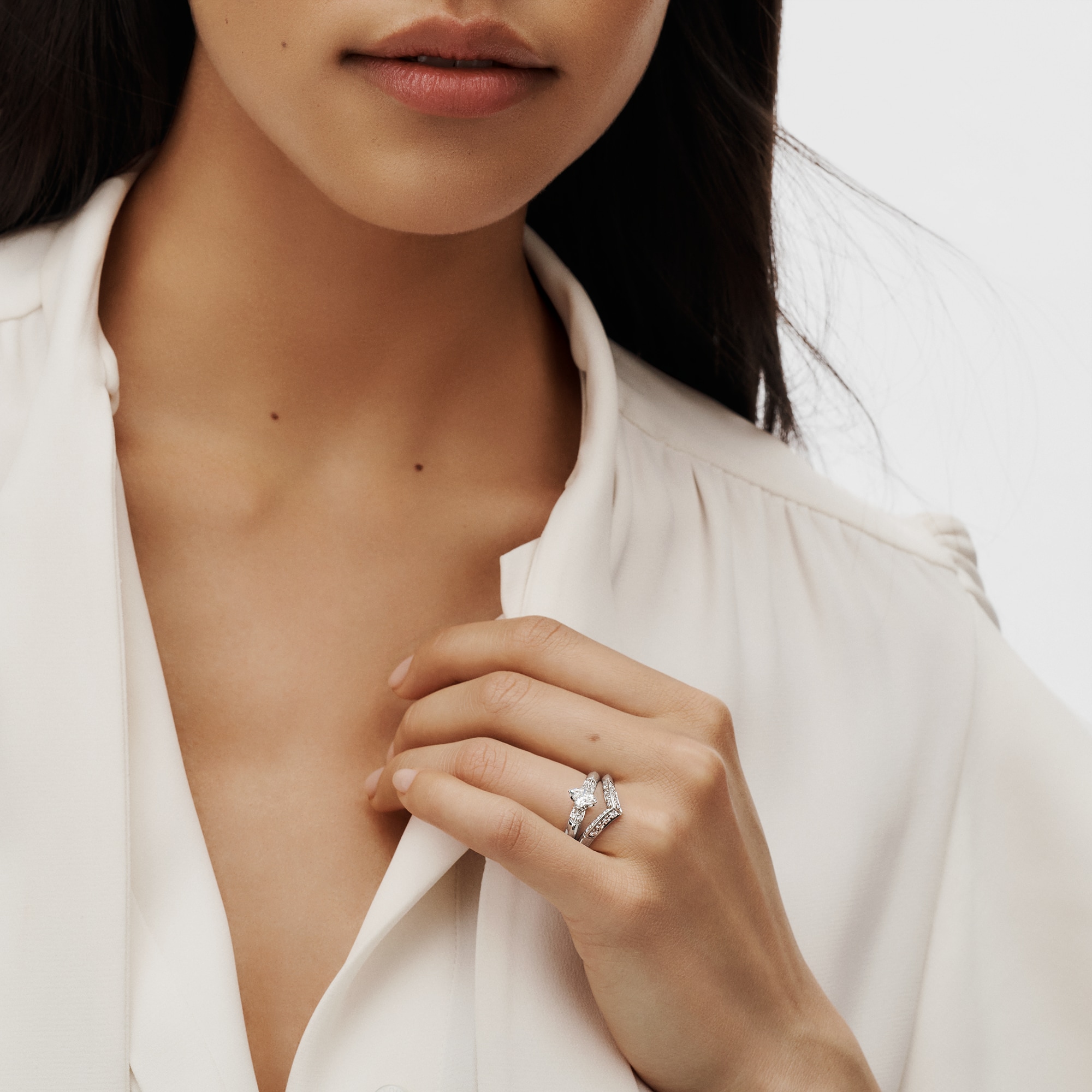 LV Diamonds Solitaire, LV Monogram Star cut  in Perhiasan