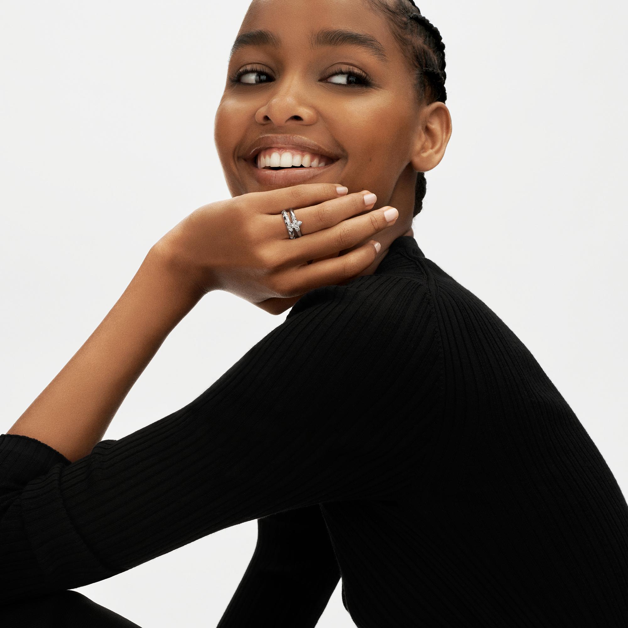 LV Diamonds Solitaire, LV Monogram Star cut  in Perhiasan