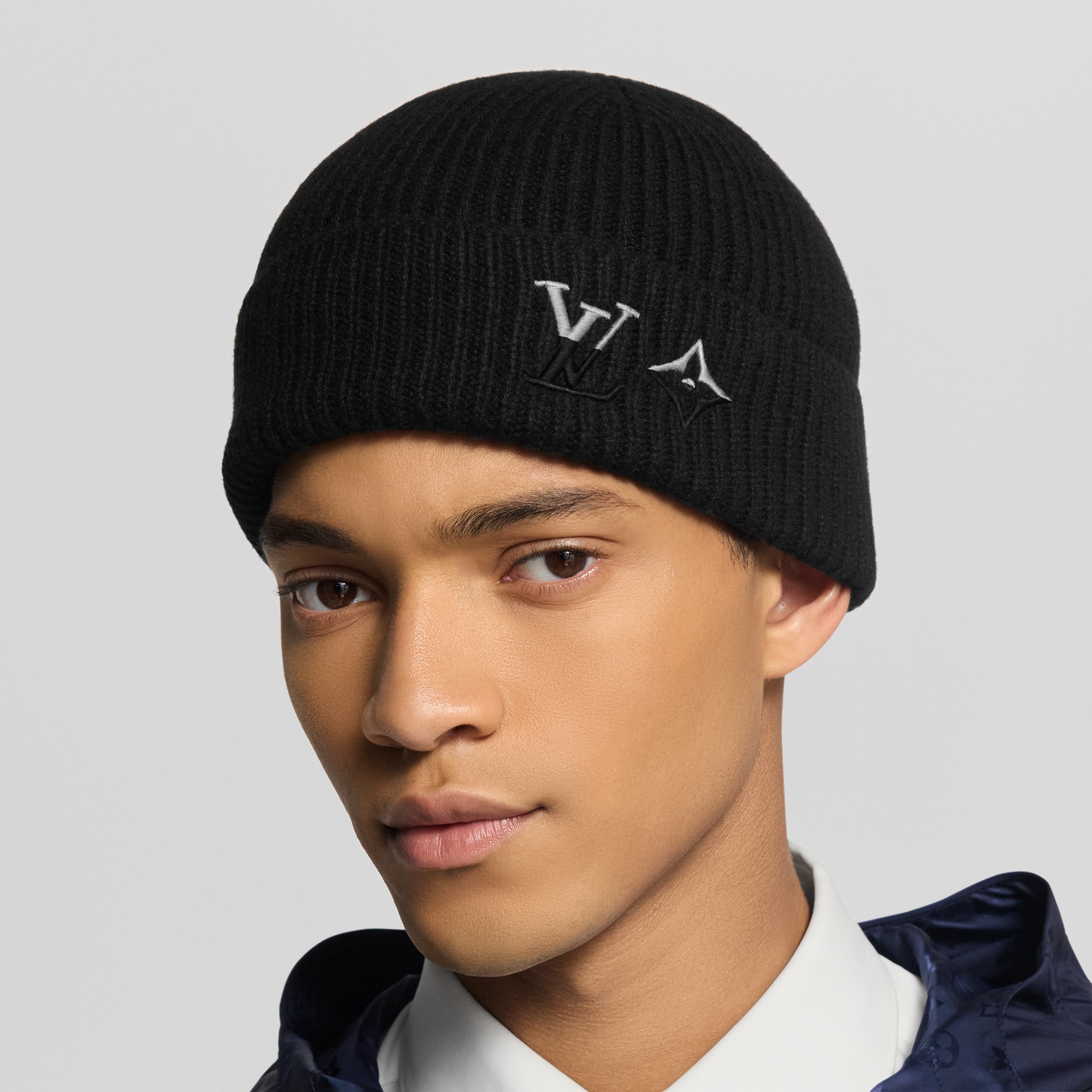 LV Dual Beanie S00 in Pria