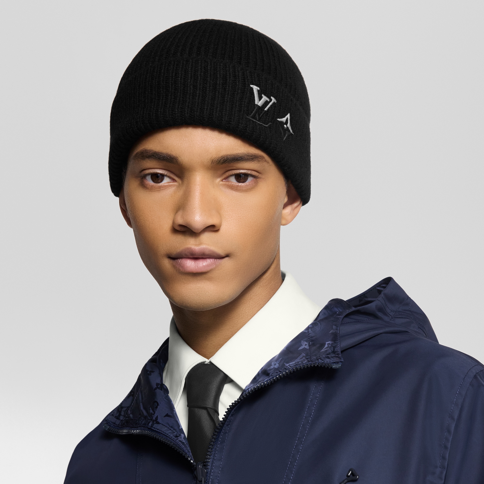 LV Dual Beanie S00 in Pria