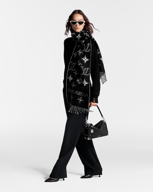 LV Essential Shine Scarf . in Women's Accessories Women's Scarves collections by Louis Vuitton