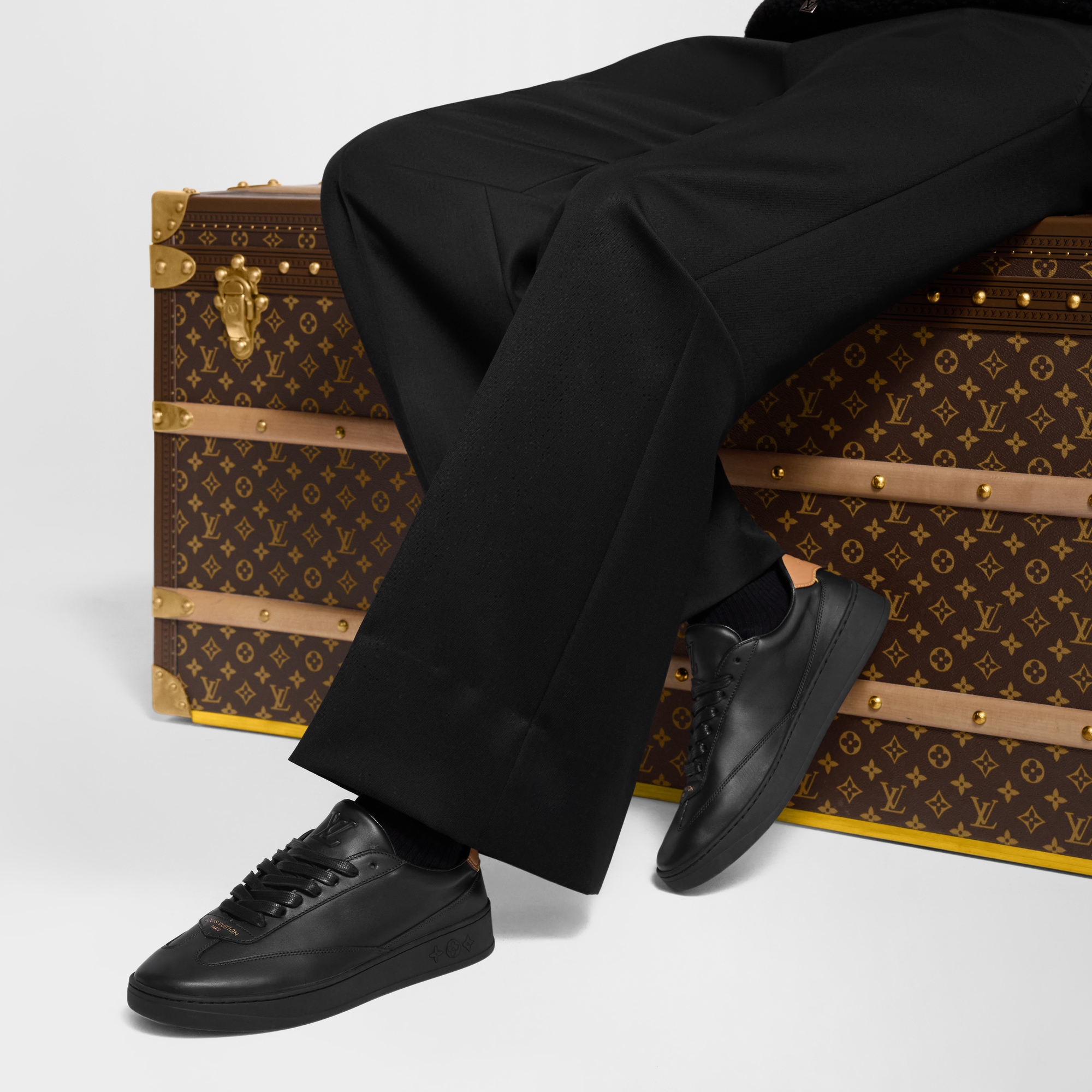 LV Flash Sneaker  in Pria